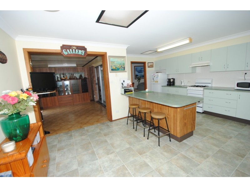 142 Jacobs Drive, Sussex Inlet NSW 2540