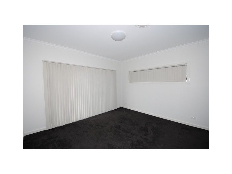 4 Trawler Street, Vincentia NSW 2540