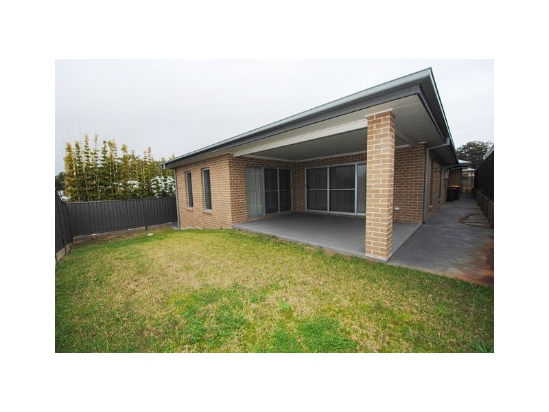 4 Trawler Street, Vincentia NSW 2540