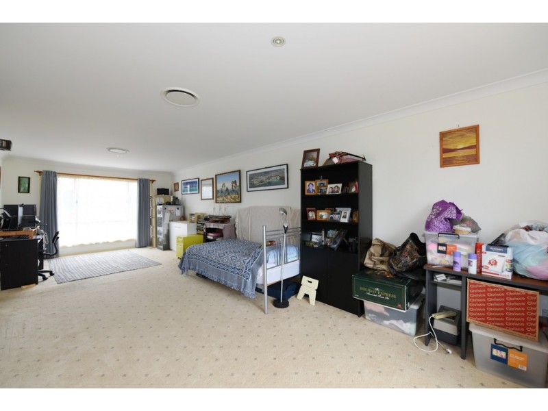 110 Jacobs Drive, Sussex Inlet NSW 2540