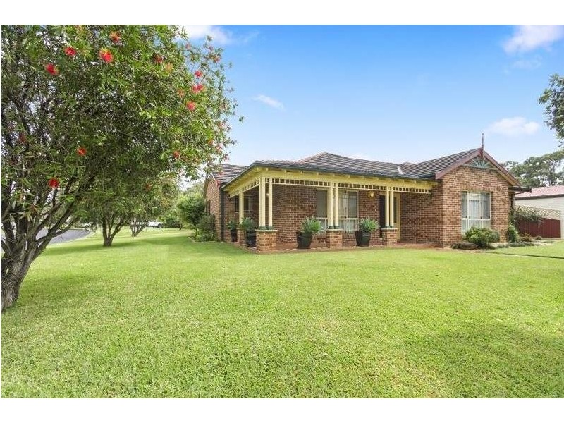 13 Finch Place, Sussex Inlet NSW 2540