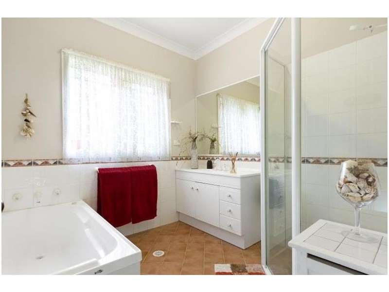 13 Finch Place, Sussex Inlet NSW 2540