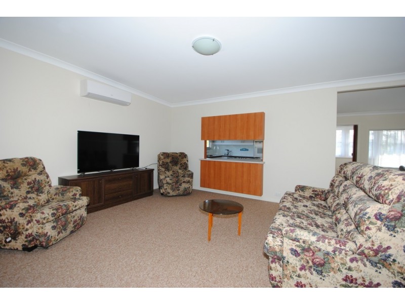 39 River Road, Sussex Inlet NSW 2540