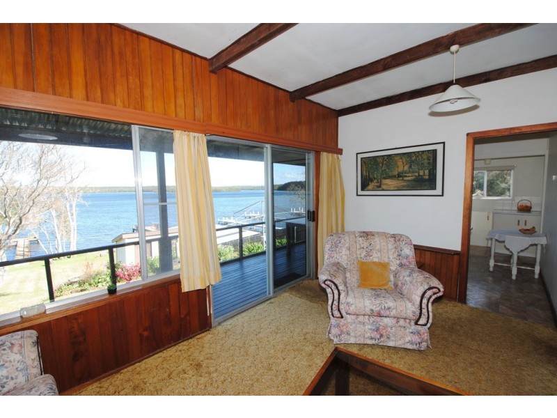 36 Basin View Parade, Basin View NSW 2540