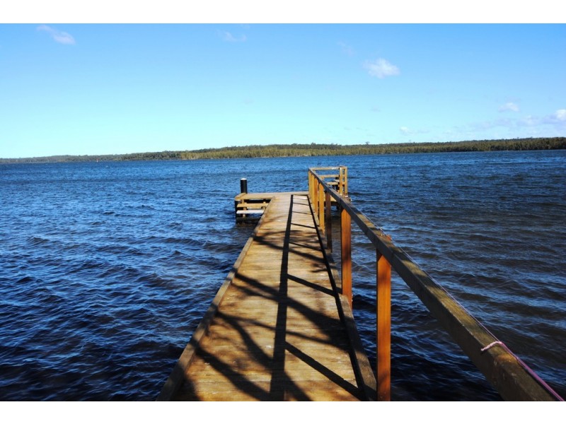 36 Basin View Parade, Basin View NSW 2540