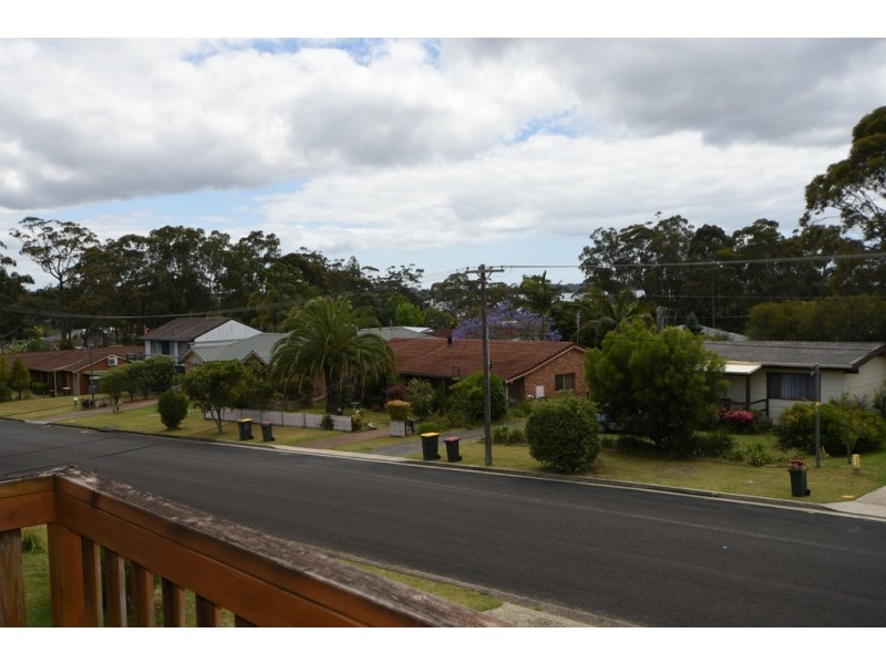 17 Tradewinds Avenue, Sussex Inlet NSW 2540