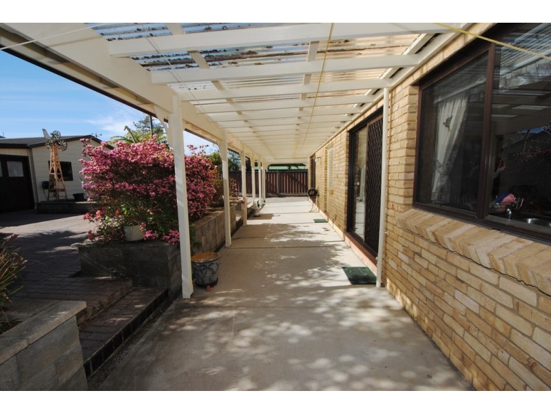 70 Suncrest Avenue, Sussex Inlet NSW 2540