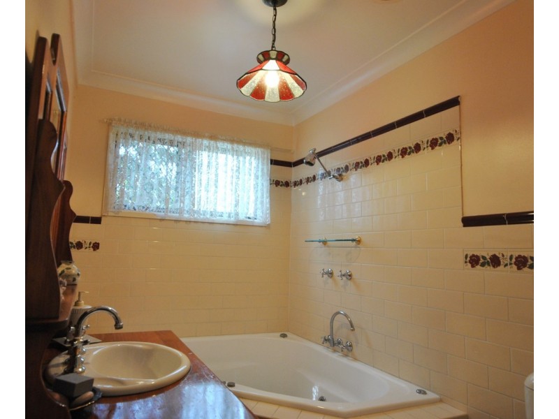 13 Tibbles Avenue, Old Erowal Bay NSW 2540