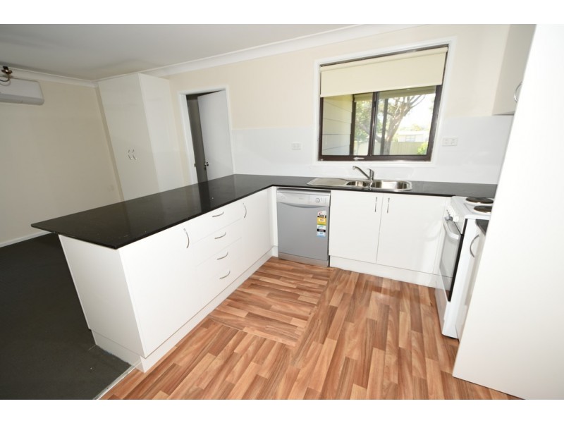 8 Goldsmith Road, Sussex Inlet NSW 2540