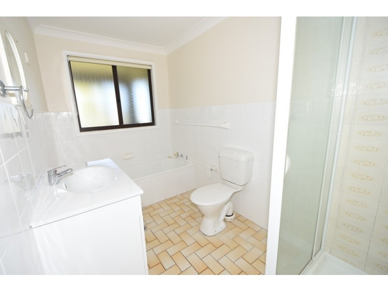 8 Goldsmith Road, Sussex Inlet NSW 2540