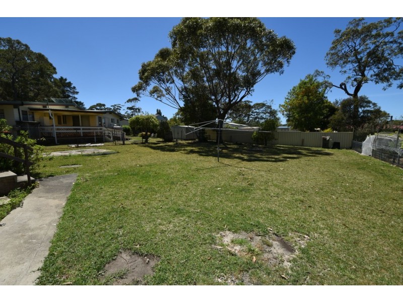 8 Goldsmith Road, Sussex Inlet NSW 2540