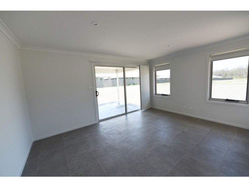 15 Turnstone Vista, South Nowra NSW 2541