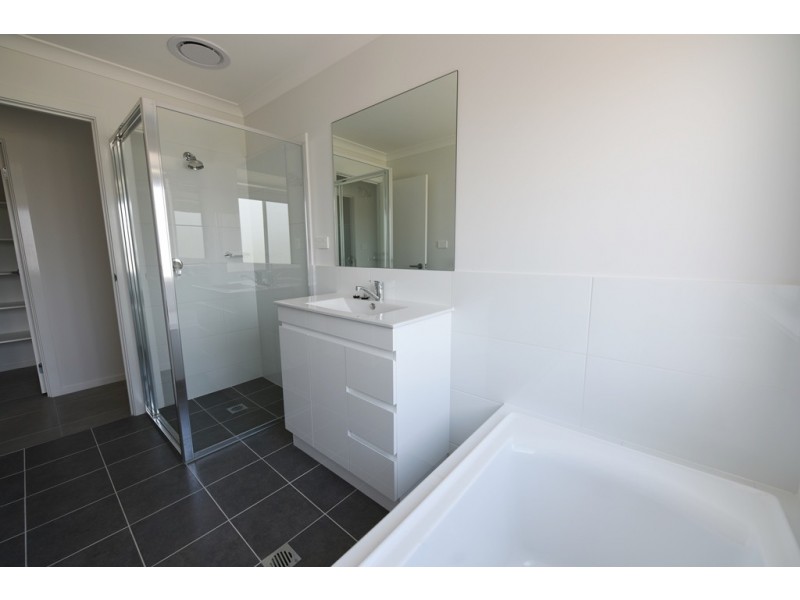 15 Turnstone Vista, South Nowra NSW 2541