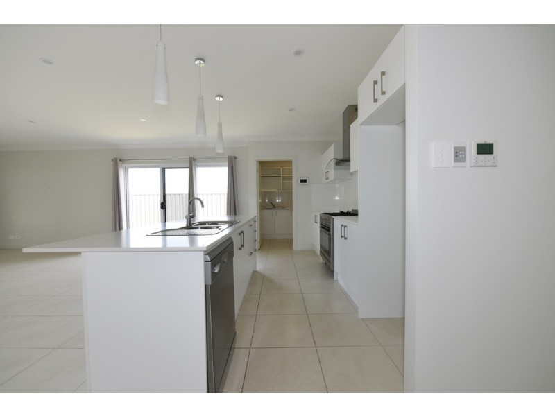 38 Seagrass Avenue, Vincentia NSW 2540