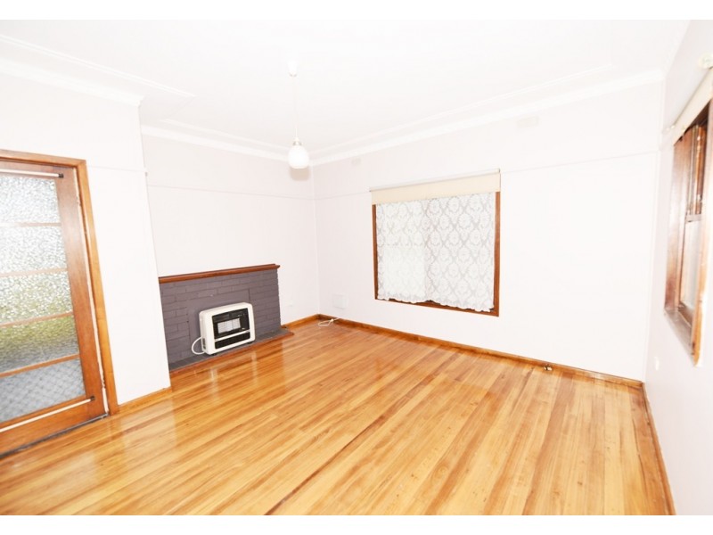 6 Ryan Street, Nowra NSW 2541