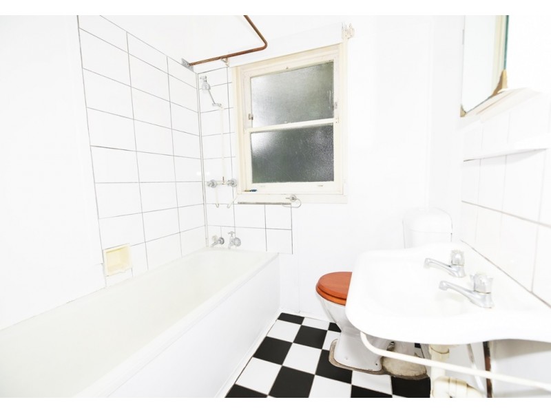 6 Ryan Street, Nowra NSW 2541