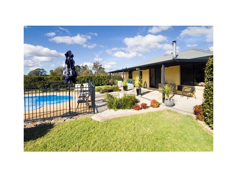 6 Wandean Road, Wandandian NSW 2540