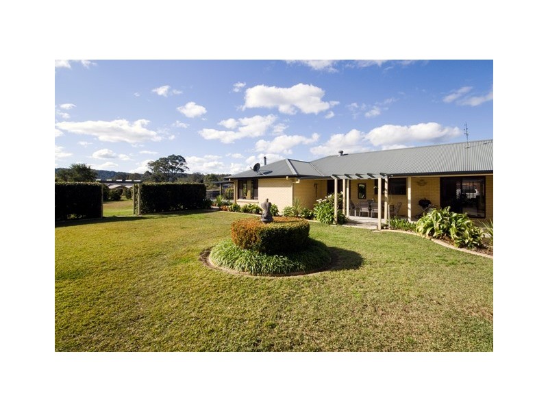 6 Wandean Road, Wandandian NSW 2540