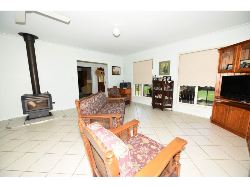 16 Dalton Place, Wandandian NSW 2540