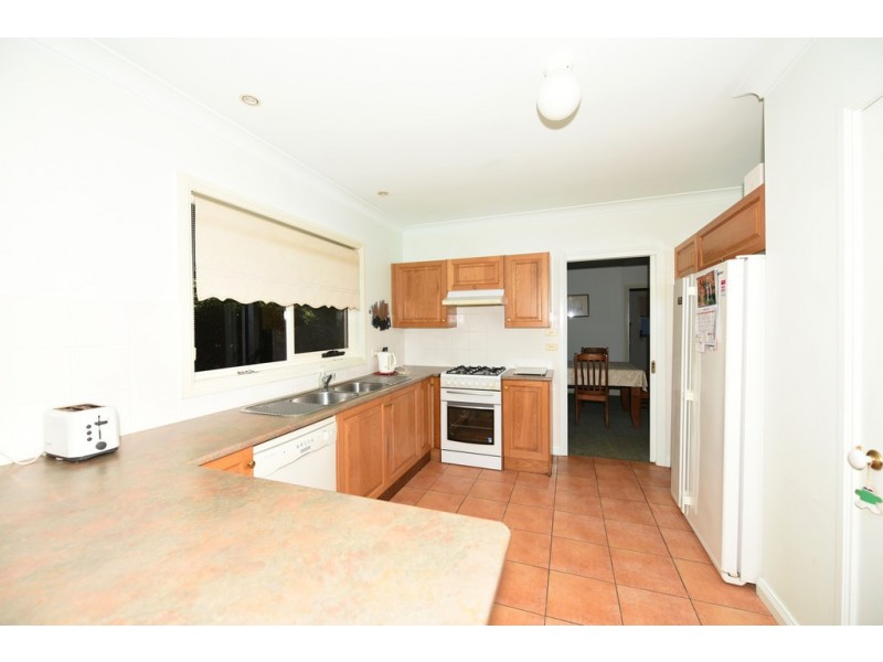 16 Dalton Place, Wandandian NSW 2540