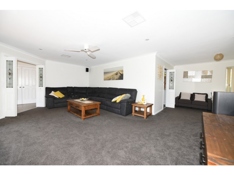 35 Auster Crescent, Sanctuary Point NSW 2540