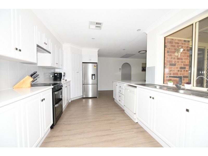 35 Auster Crescent, Sanctuary Point NSW 2540