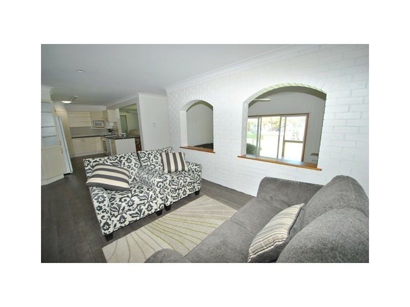 21 St Georges Road, St Georges Basin NSW 2540