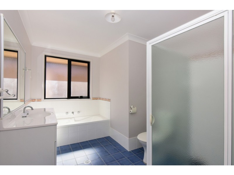 21 Lambs Crescent, Vincentia NSW 2540