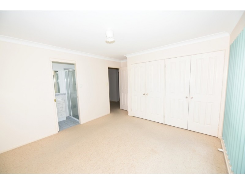 16 Nulla Place, St Georges Basin NSW 2540