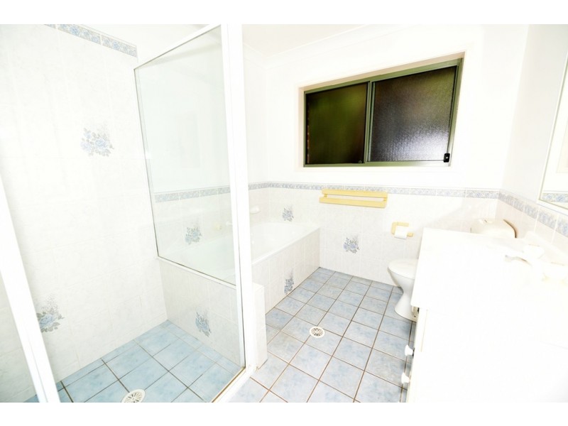 16 Nulla Place, St Georges Basin NSW 2540