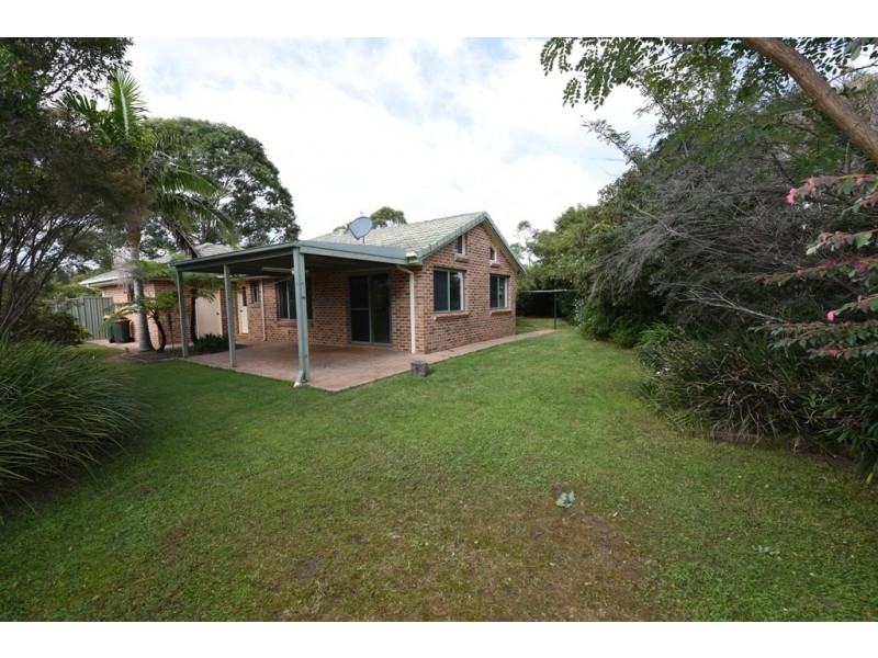 16 Nulla Place, St Georges Basin NSW 2540