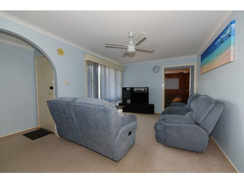 25 Surfway Ave, Berrara NSW 2540