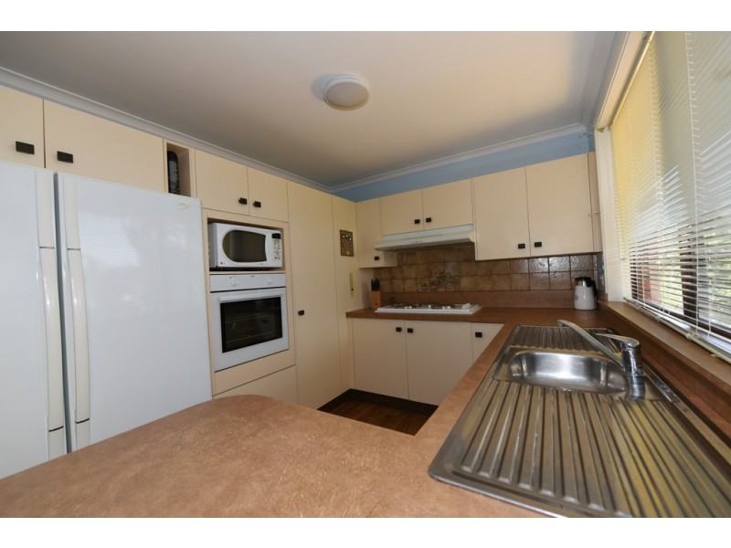 25 Surfway Ave, Berrara NSW 2540