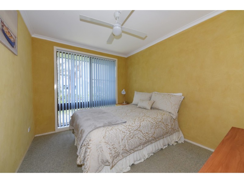 25 Surfway Ave, Berrara NSW 2540