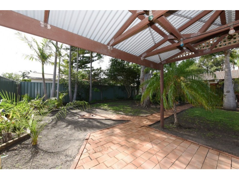 25 Surfway Ave, Berrara NSW 2540