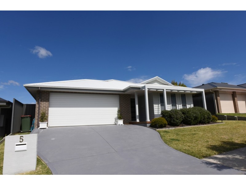 5 Transom Street, Vincentia NSW 2540