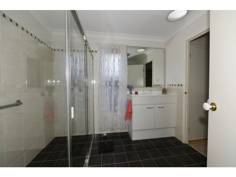 37 Sanctuary Point Road, Sanctuary Point NSW 2540