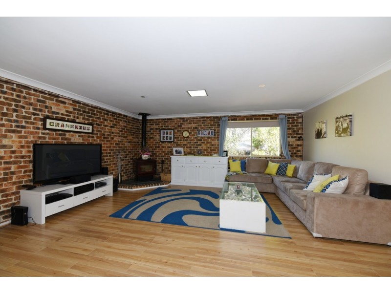 73 Suncrest Avenue, Sussex Inlet NSW 2540