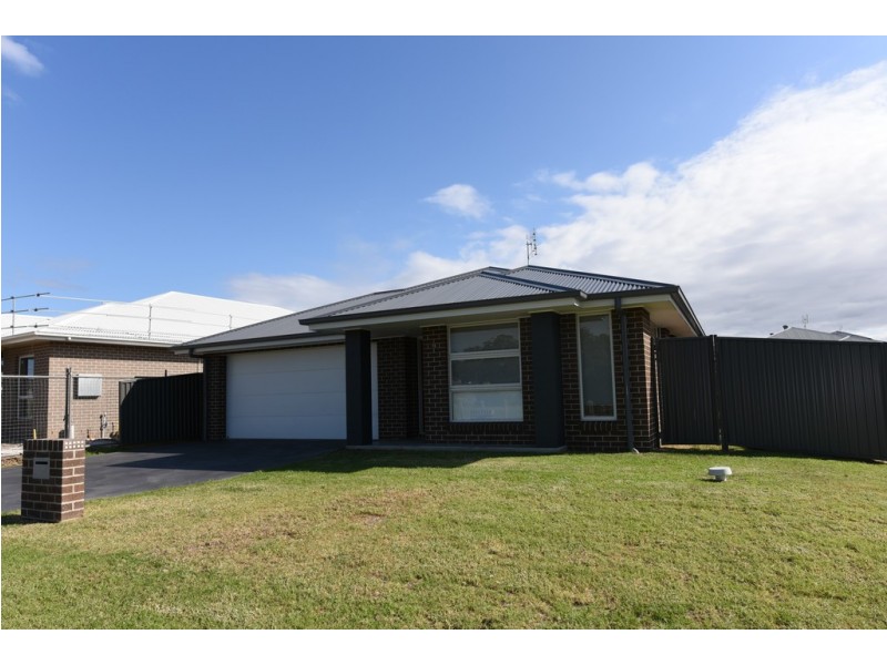 15 Turnstone Vista, South Nowra NSW 2541