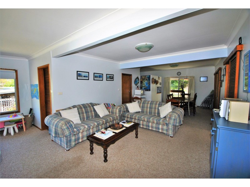 8 Bayswater Street, Vincentia NSW 2540