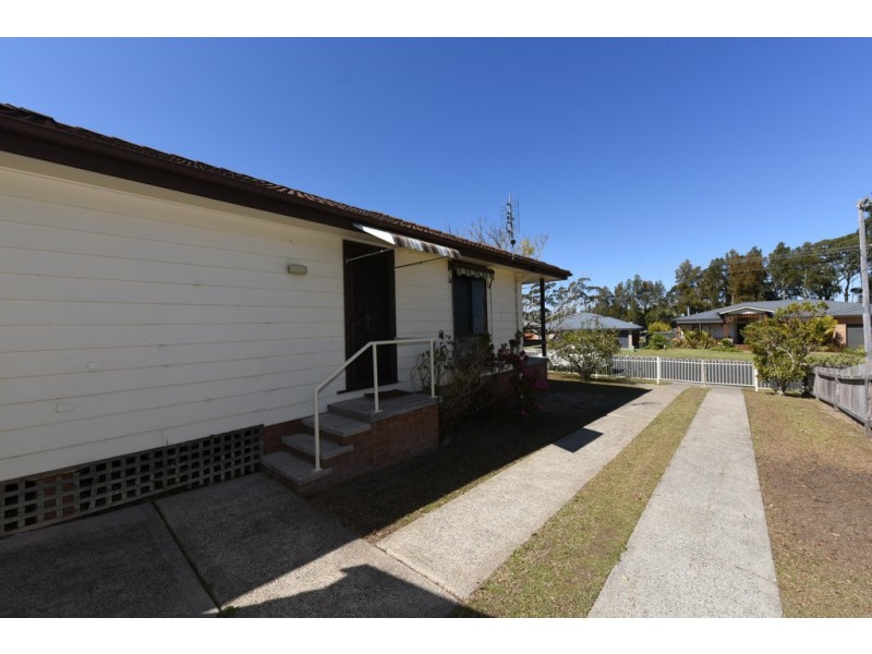 84 Suncrest Avenue, Sussex Inlet NSW 2540