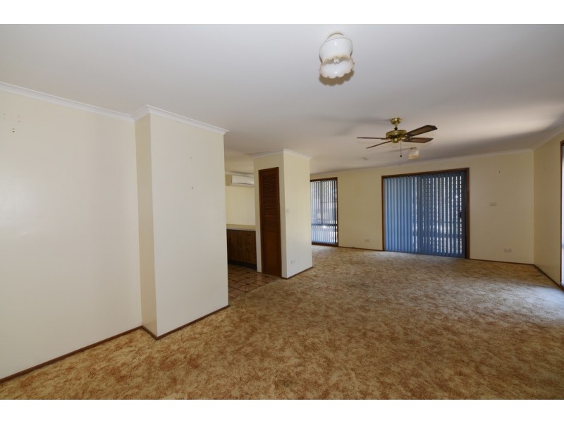 84 Suncrest Avenue, Sussex Inlet NSW 2540