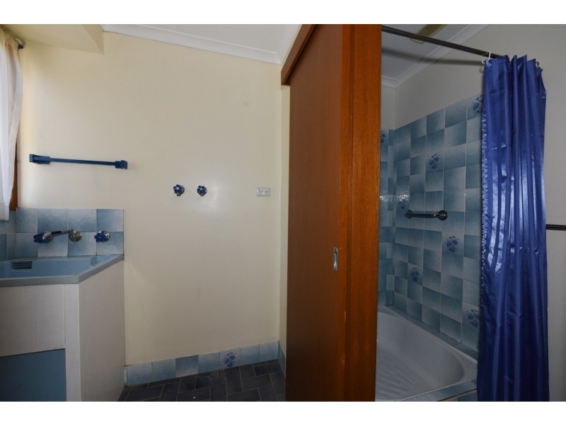 84 Suncrest Avenue, Sussex Inlet NSW 2540