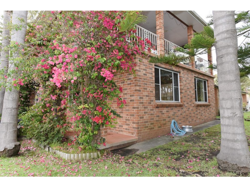 1/1 Second Avenue, Erowal Bay NSW 2540