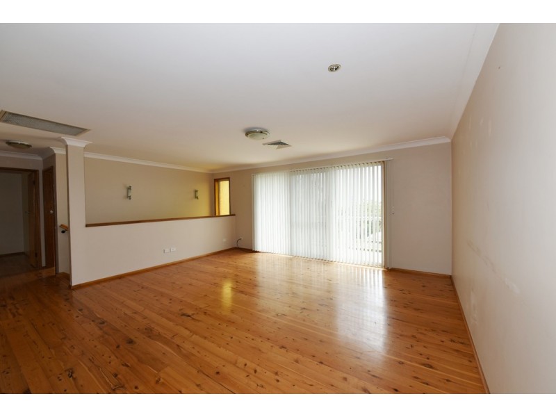 25 Waldegrave Crescent, Vincentia NSW 2540