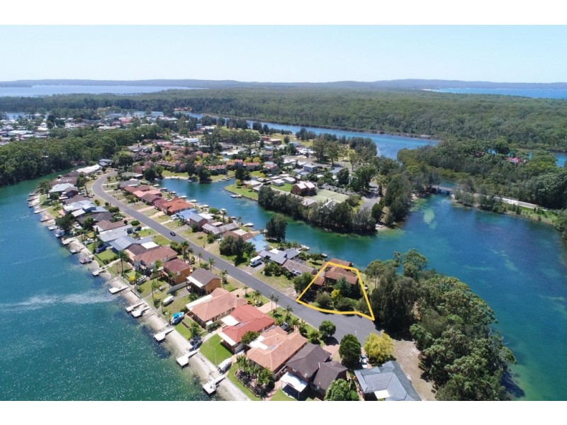 32 Thora Street, Sussex Inlet NSW 2540