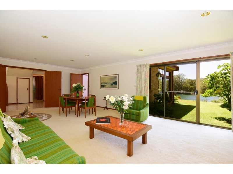 32 Thora Street, Sussex Inlet NSW 2540