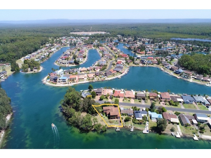 32 Thora Street, Sussex Inlet NSW 2540