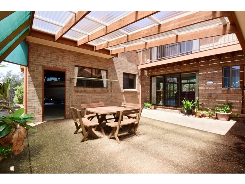 32 Thora Street, Sussex Inlet NSW 2540