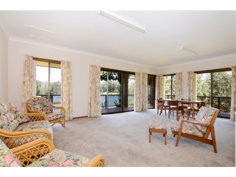 32 Thora Street, Sussex Inlet NSW 2540